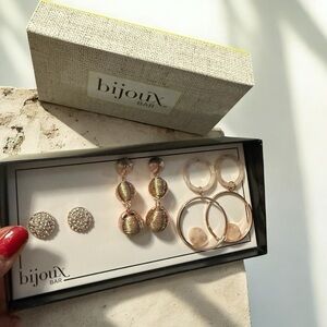 Bijoux Bar Earring Set